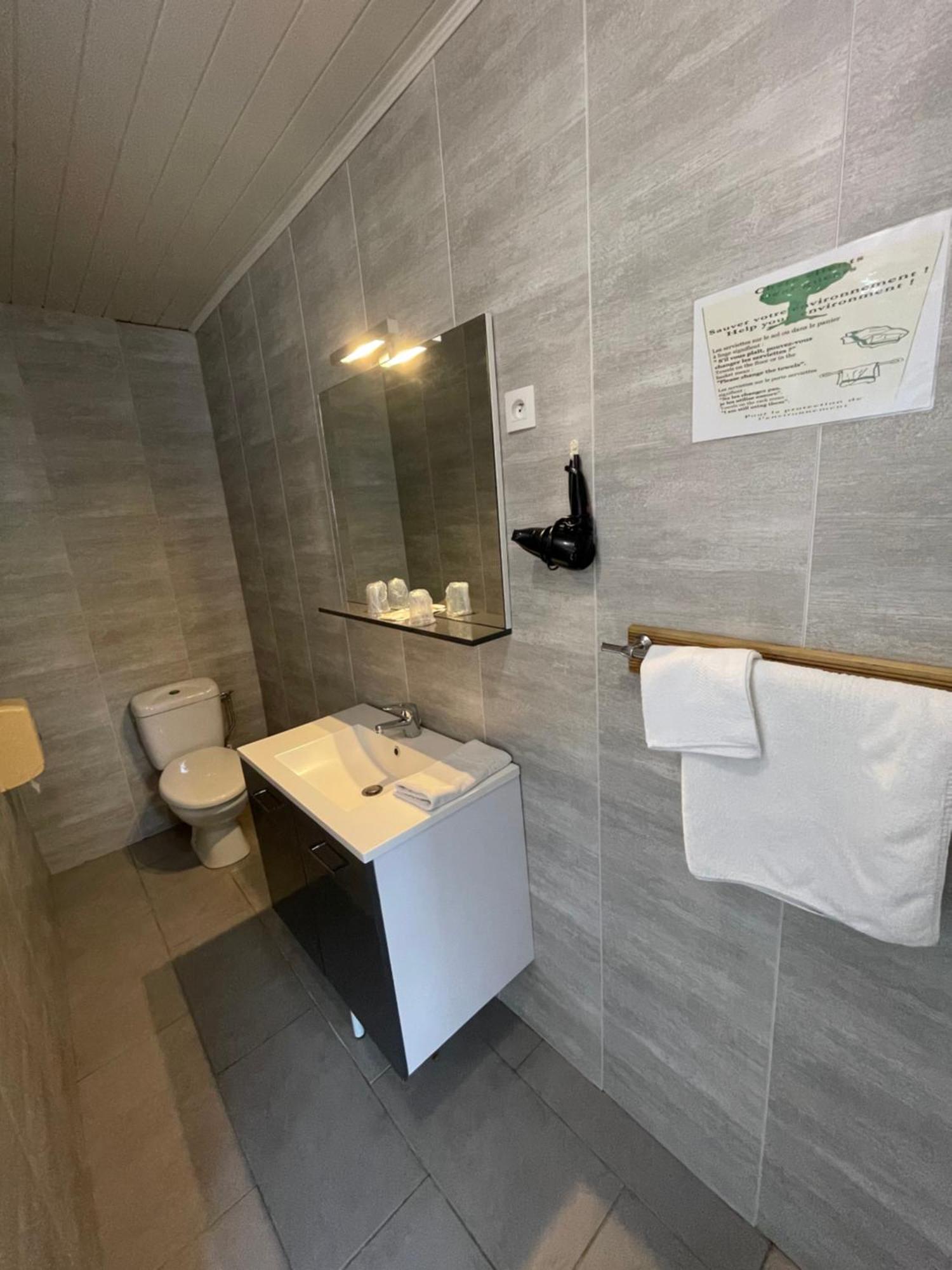 Hotel Auberge Des Charmilles Sainte-Soulle ห้อง รูปภาพ